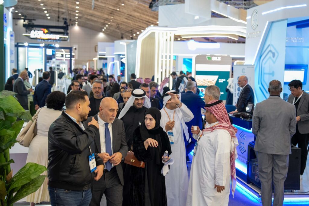 منتدى المطارات العالمي 2026 يوسع فرص الأعمال ويعيد جوائز التميز في قطاع الطيران